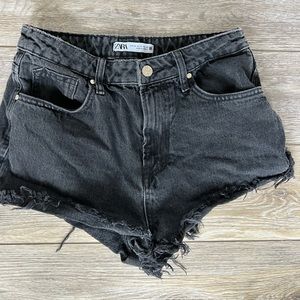 Zara Shorts Black Cut off Size 6